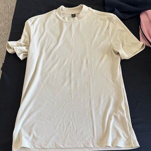 SHEIN Men's Short Sleeve Cream Tee